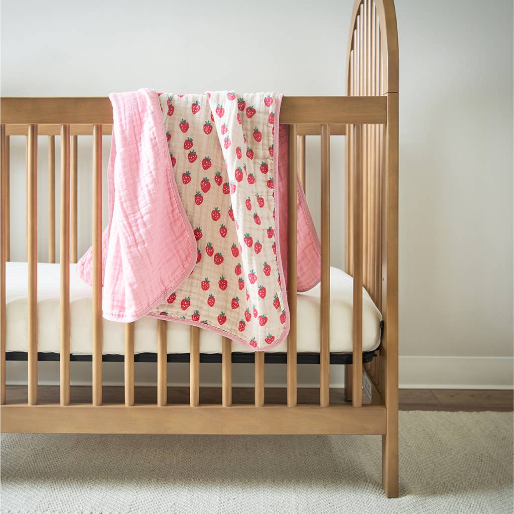 Itzy Blanket™: Strawberries + Cream