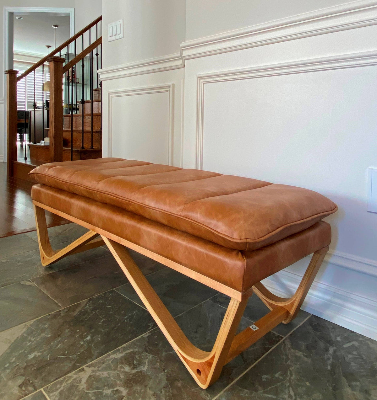 Distressed PU Pillow Cushion Top 48" Hendrehaim Bench