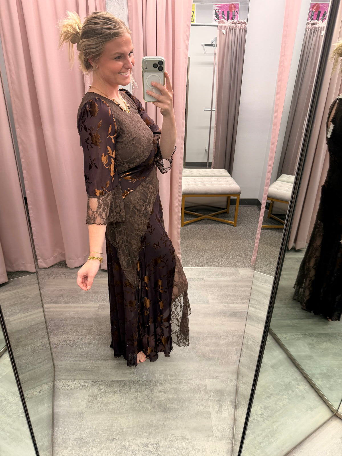 BURNOUT VELVET LS MIDI DRESS: MAHOGANY